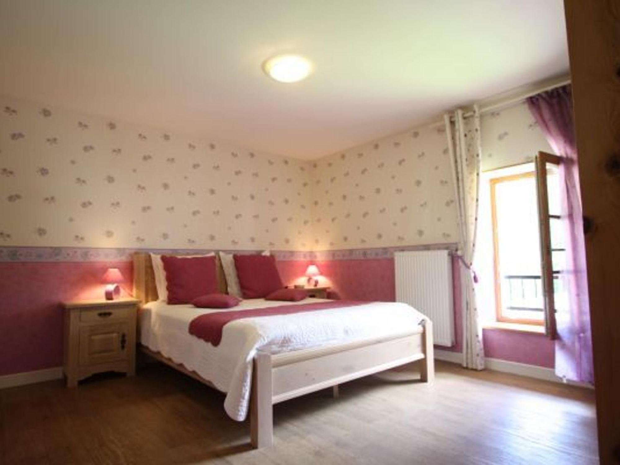 مبيت وإفطار Moyenmoutier Chambre Violette Dans Batisse Du 18E Siecle Au Calme - Fr-1-589-710 المظهر الخارجي الصورة